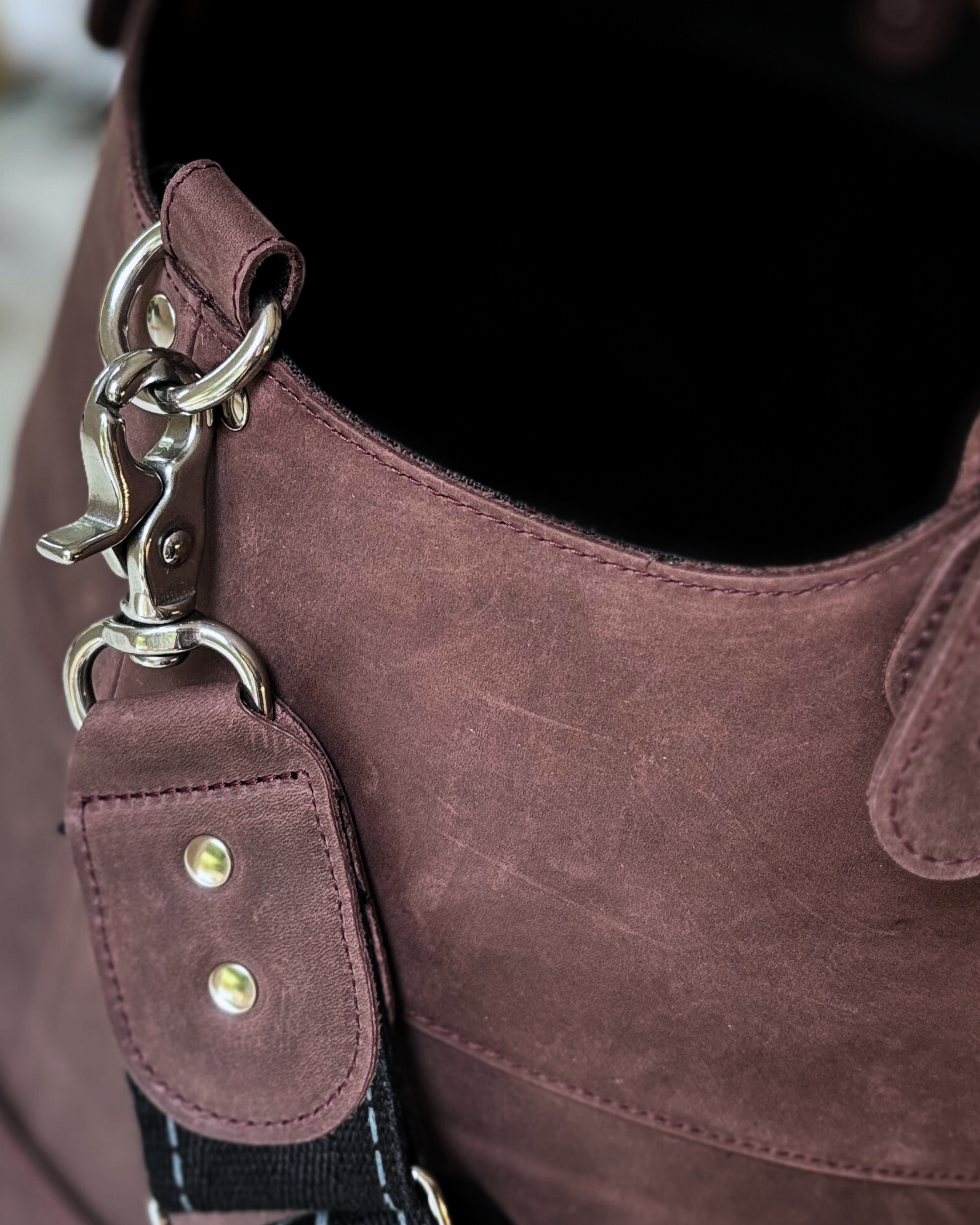 Putztasche Le Baquet burgundy rot Details der Nähte