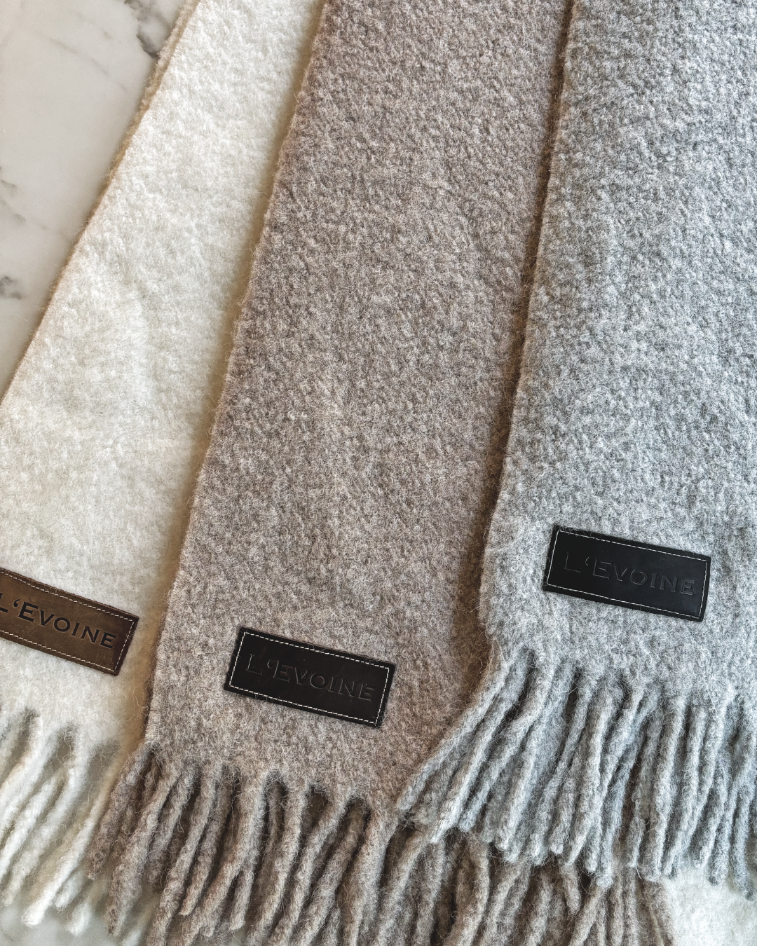 Kuscheldecke aus Alpaka – Bouclé | L'Evoine